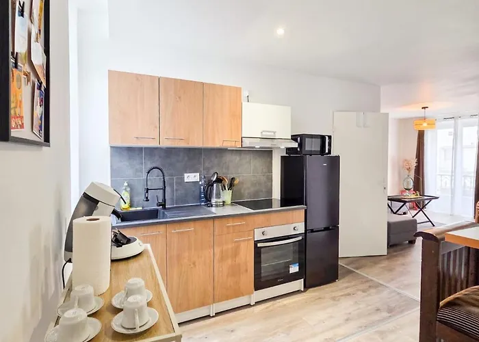 J1 Lumineux, Cosy, Proche Gare, Thermes