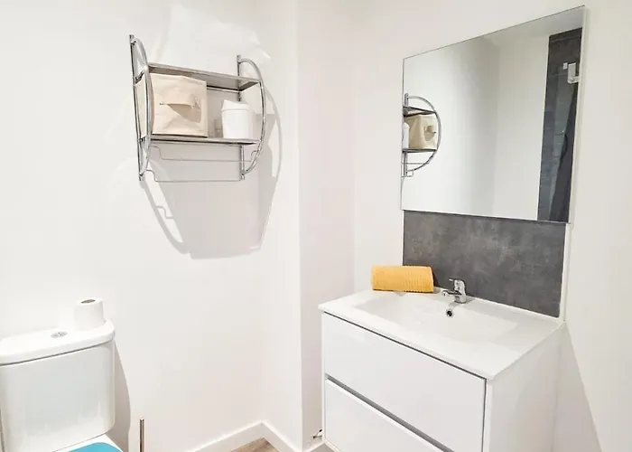 J1 Lumineux, Cosy, Proche Gare, Thermes