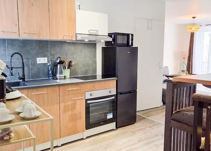 J1 Lumineux, Cosy, Proche Gare, Thermes Apartment